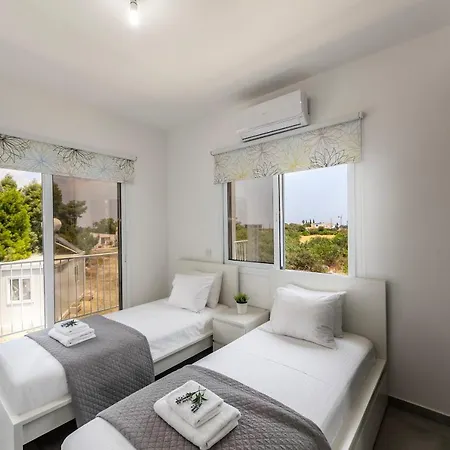 Villa Napa Bay View 8 *