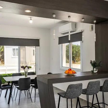 Villa Napa Bay View 8 *